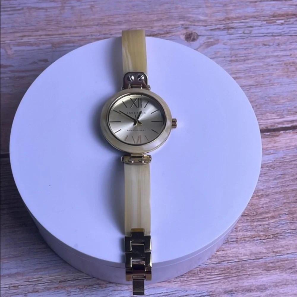 Anne Klein Midsized 34mm Women's Gold Acrylic Horn Bracelet Watch *New Battery*